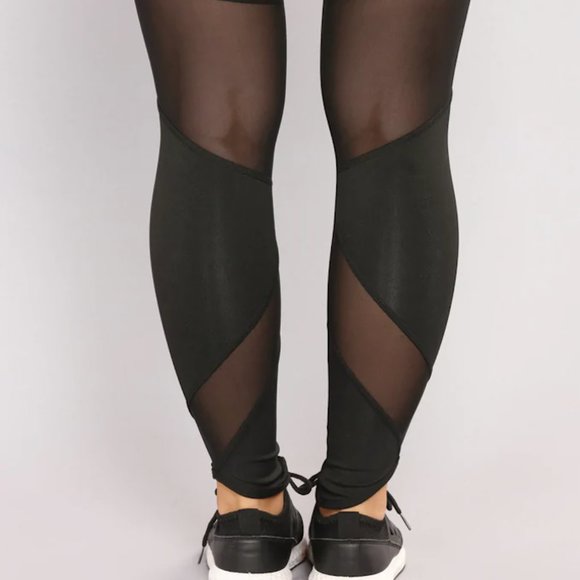 Fabletics Black Mesh Leggings 1X Womens XXL Athletic Leisure - Picture 1 of 1